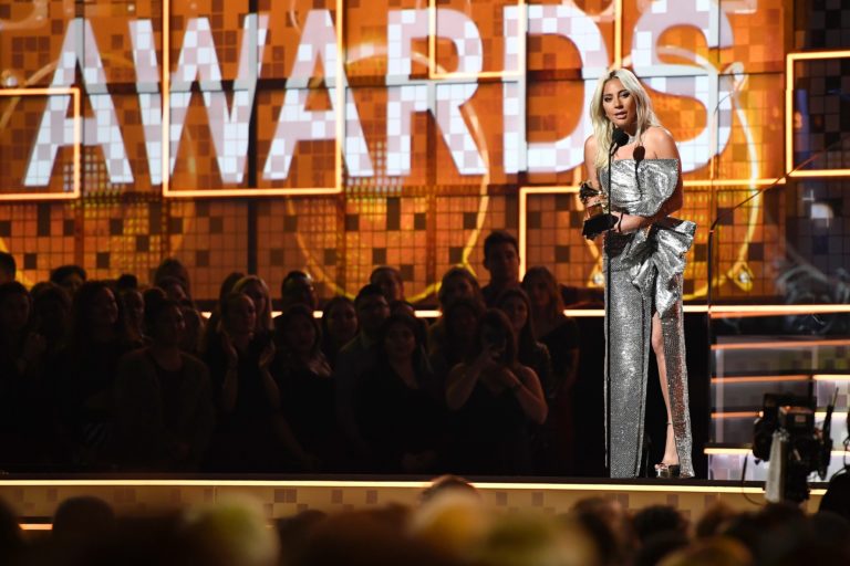 coinsharp: Une chanson faite par IA sera aux Grammys Awards