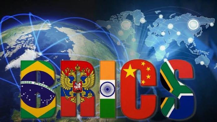 coinsharp: Les BRICS continuent de se débarrasser de leurs dollars